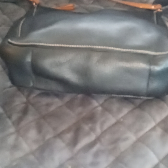 Coach Chelsea Shoulder Bag - Picture 5 of 8